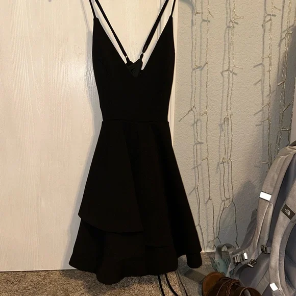 green emerald velvet dress Flowy Short Halter Dress – Gold-Plated Adjustable Details Large main image 1